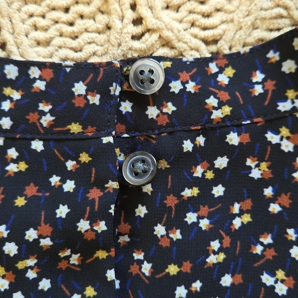 Madewell Black Ditsy Floral Georgette Mockneck Ruffle-Yoke Blouse - Size XXL